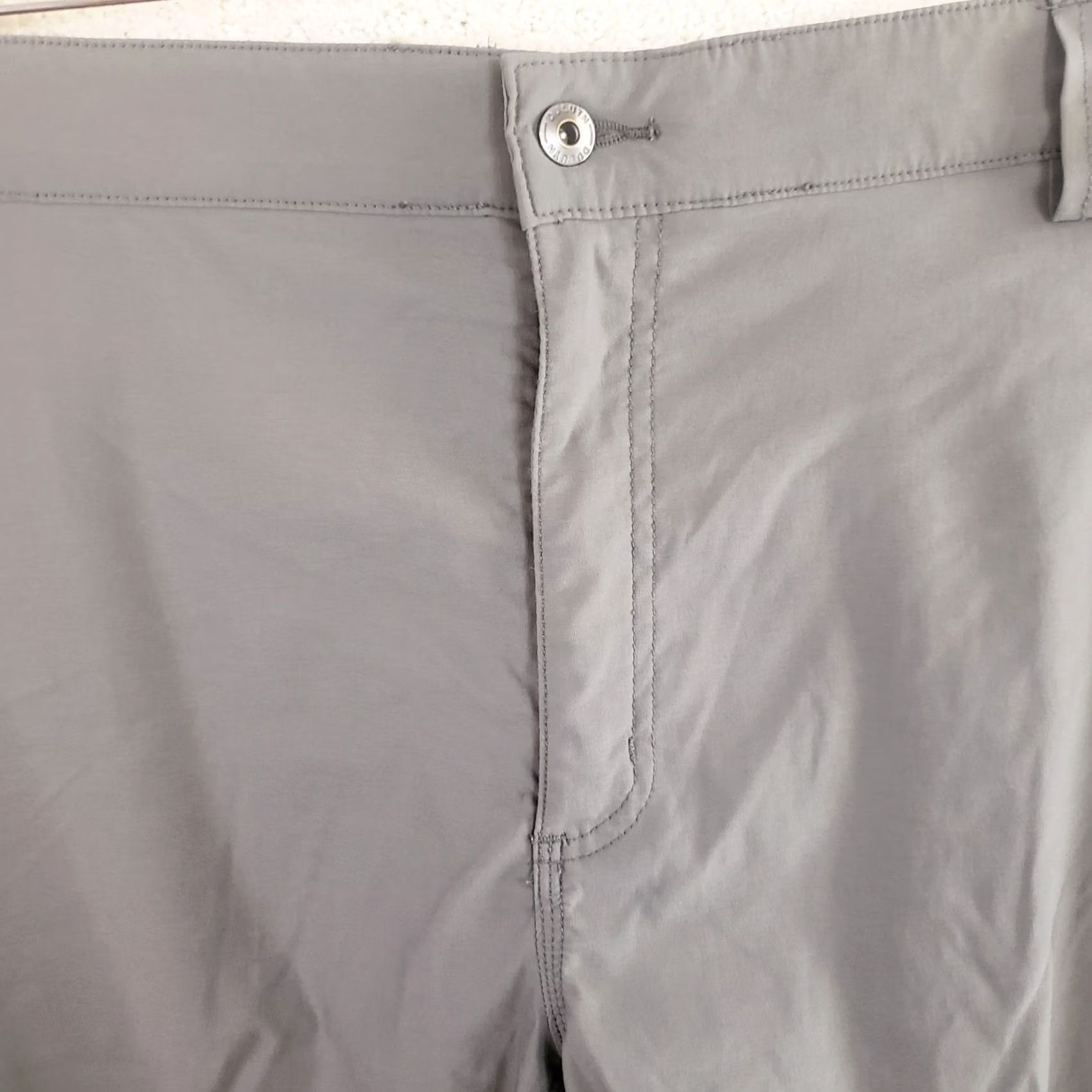Vintage Duluth Trading Cargo Shorts Men's Gunmetal Gray Nylon Spandex 46"x9" Dry on the Fly Pockets Size US 30 / EU 46 - 3 Thumbnail