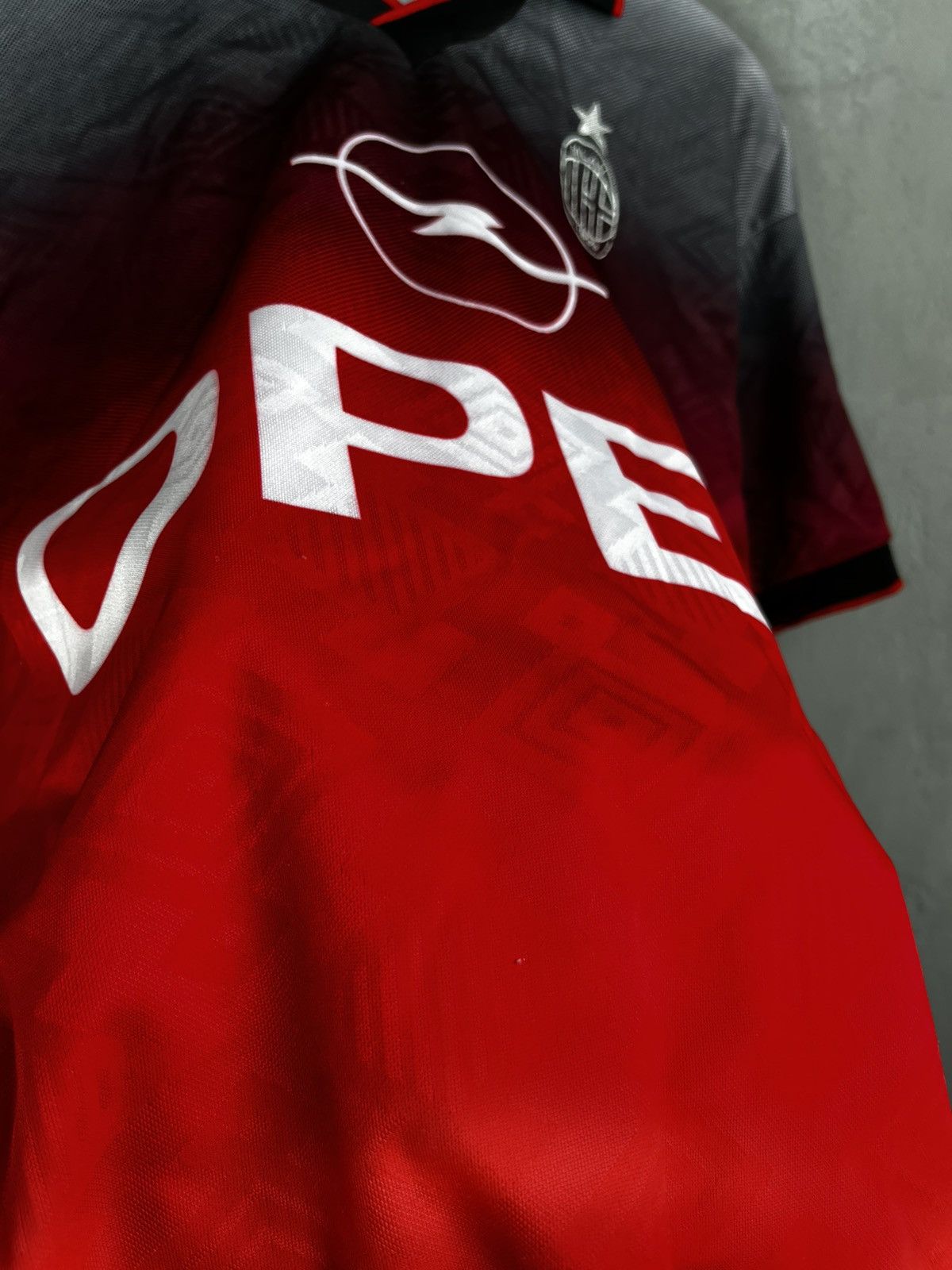 Vintage Ac Milan 1995 jersey Size US XL / EU 56 / 4 - 7 Thumbnail