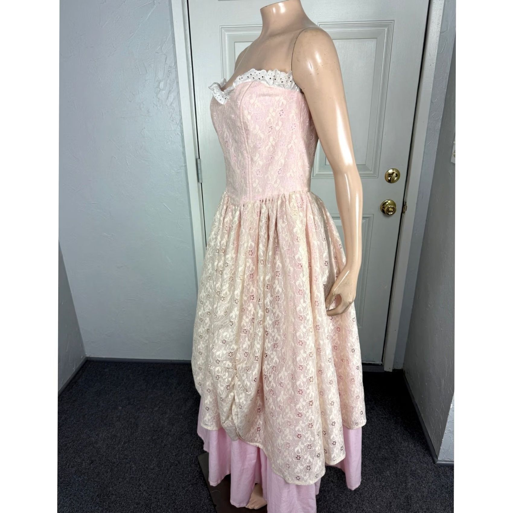 Vintage Vintage 70s Handmade Womens Dress Prairie Floral Lace Formal Party Strapless C1 Size XS / US 0-2 / IT 36-38 - 3 Thumbnail