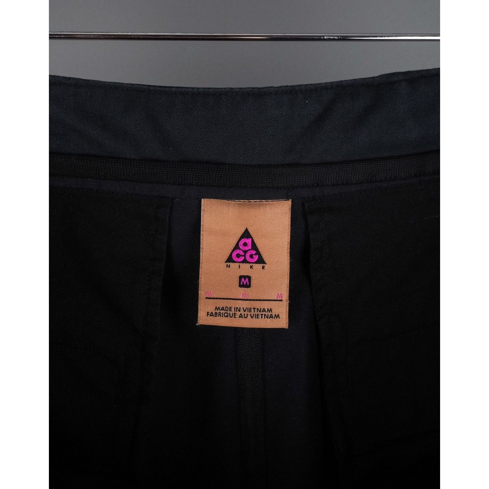 Nike ACG Nike acg ss18 acronym multipocket ninja black woven pants Size US 32 / EU 48 - 10 Thumbnail