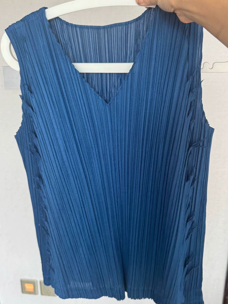 Issey Miyake Issey Miyake size:3 Blue pleated vest Size XS / US 0-2 / IT 36-38 - 3 Thumbnail