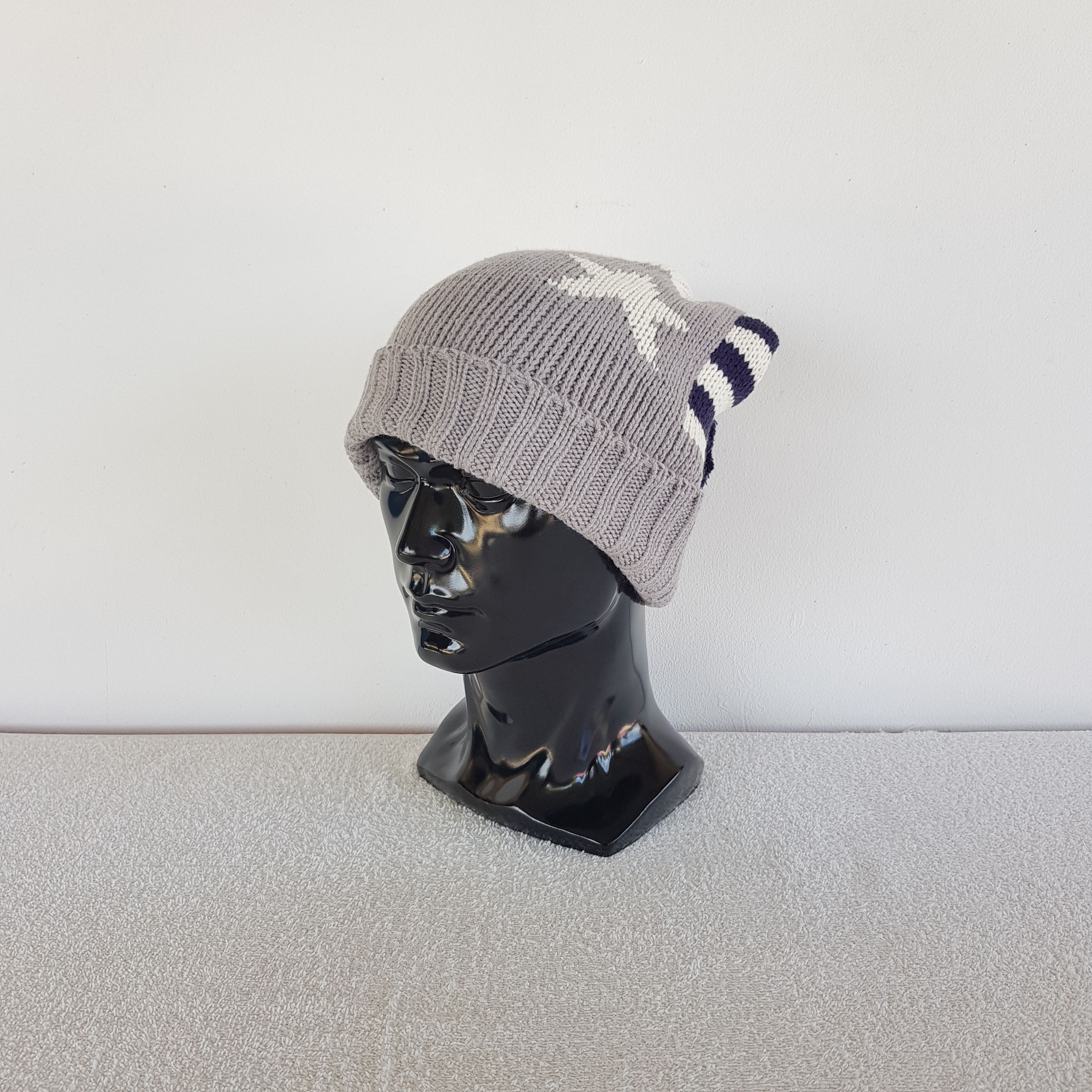 Japanese Brand Vintage Star Beanie Cable Knit Pom Pom Snow Ski Caps Hats. Size ONE SIZE - 1 Thumbnail