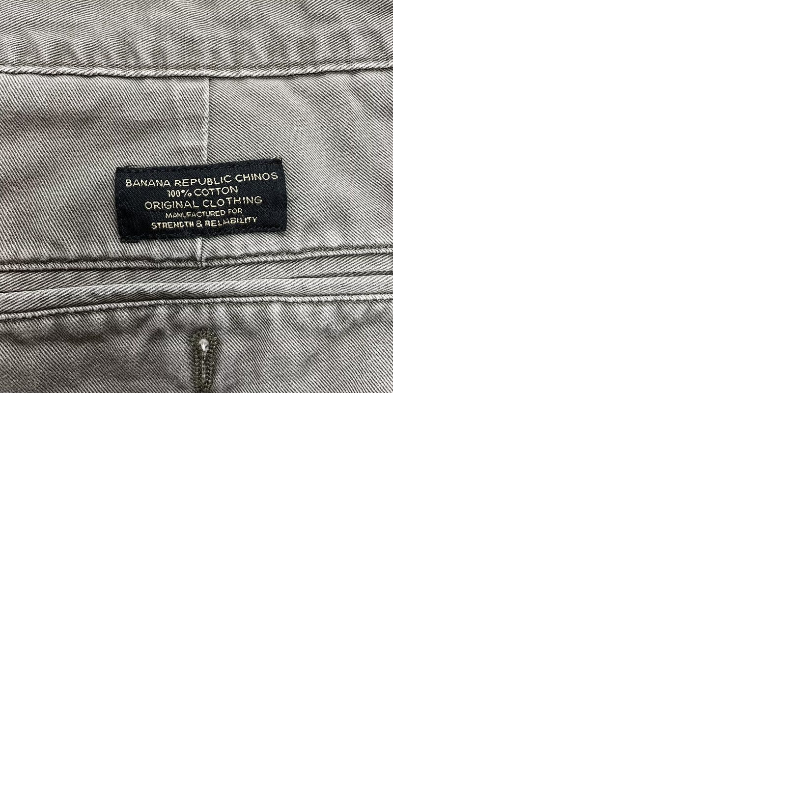 Banana Republic Banana Republic Hacking Chino Shorts Mens 33 Gray Straight Cotton 32x9 Pockets Size US 33 - 9 Thumbnail