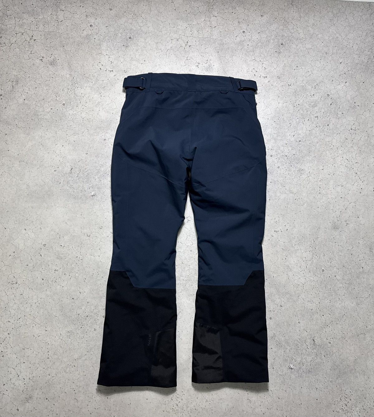 Peak Performance Peak Performance Ski Outdoor Pants Black-Blue Size XL Size US 36 / EU 52 - 14 Thumbnail