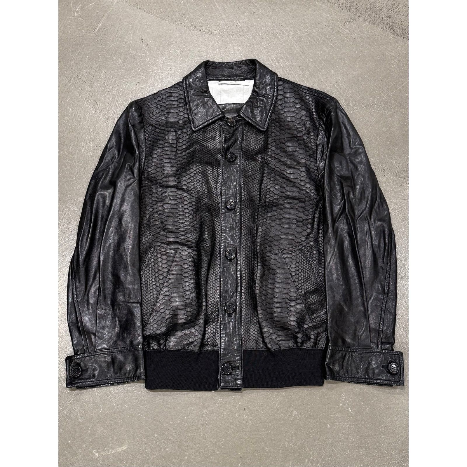 Saint Laurent Paris 2000s Yves Saint Laurent by Tom Ford python bomber jacket Size US S / EU 44-46 / 1 - 1 Thumbnail