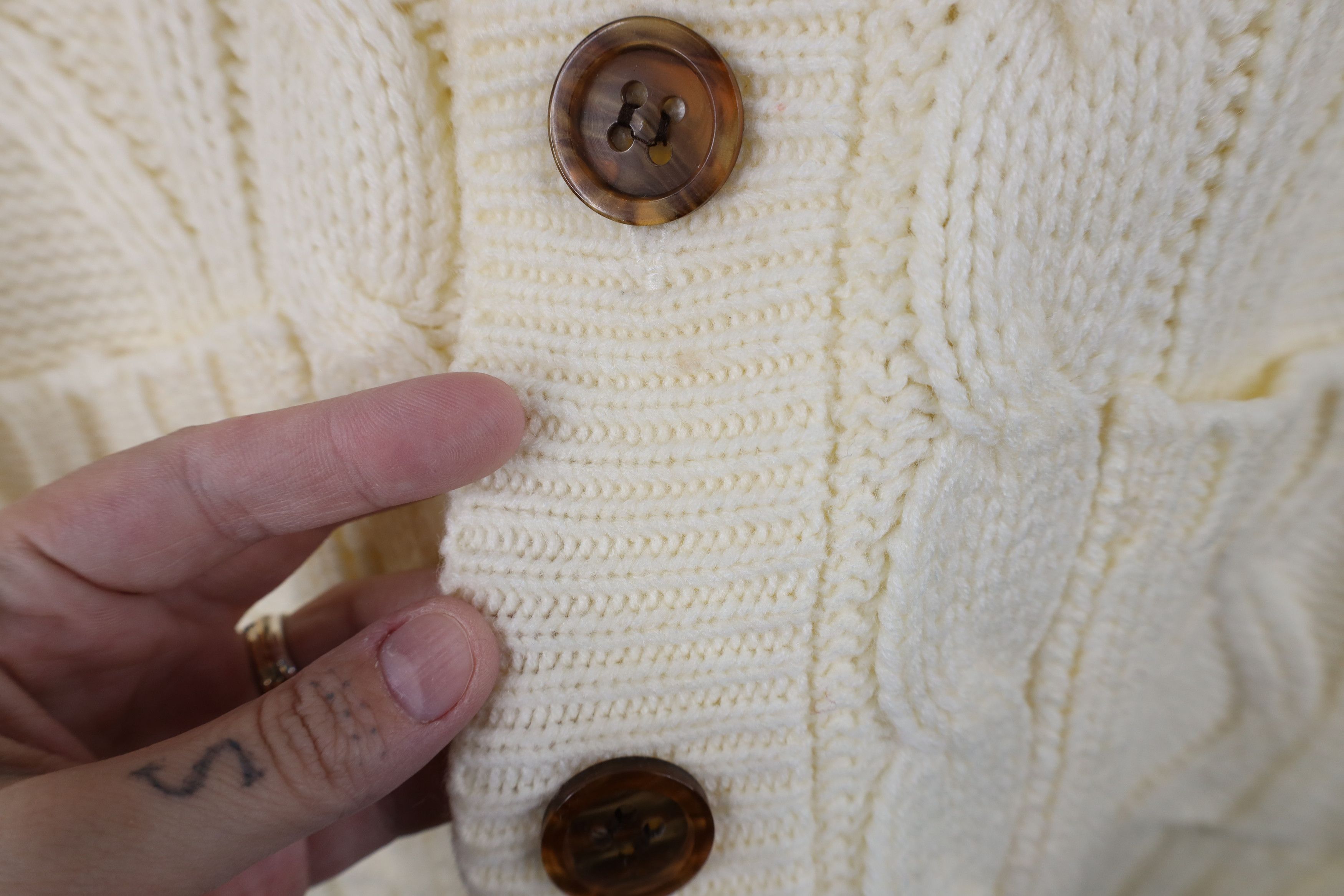 Vintage Vintage 70s Streetwear Cable Knit Shawl Cardigan Sweater Size US L / EU 52-54 / 3 - 6 Thumbnail
