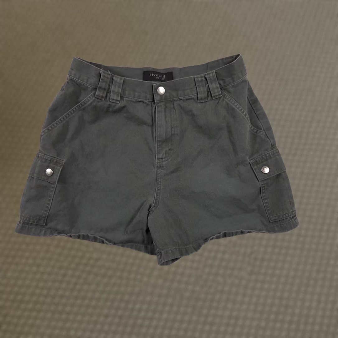 Lee Riveted By Lee Cargo Shorts Womens 10P Green Utility Pockets Casual Outdoor Summer Size 32" / US 10 / IT 46 - 1 Thumbnail
