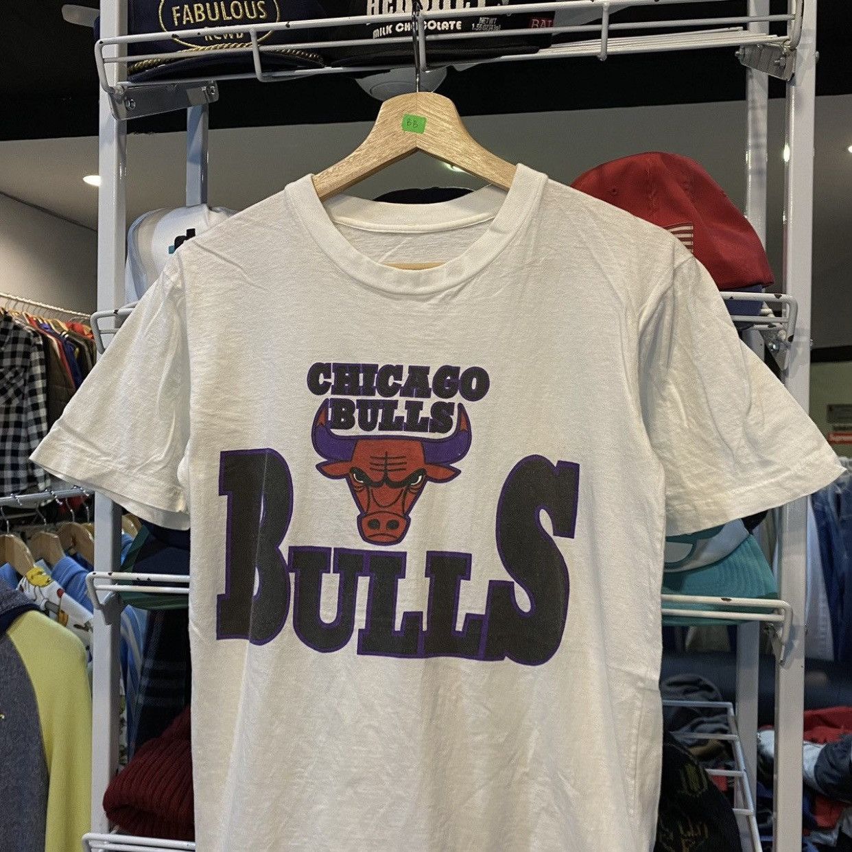 NBA VINTAGE 90s NBA Chicago Bulls Big Logo T-Shirt Size US S / EU 44-46 / 1 - 3 Thumbnail