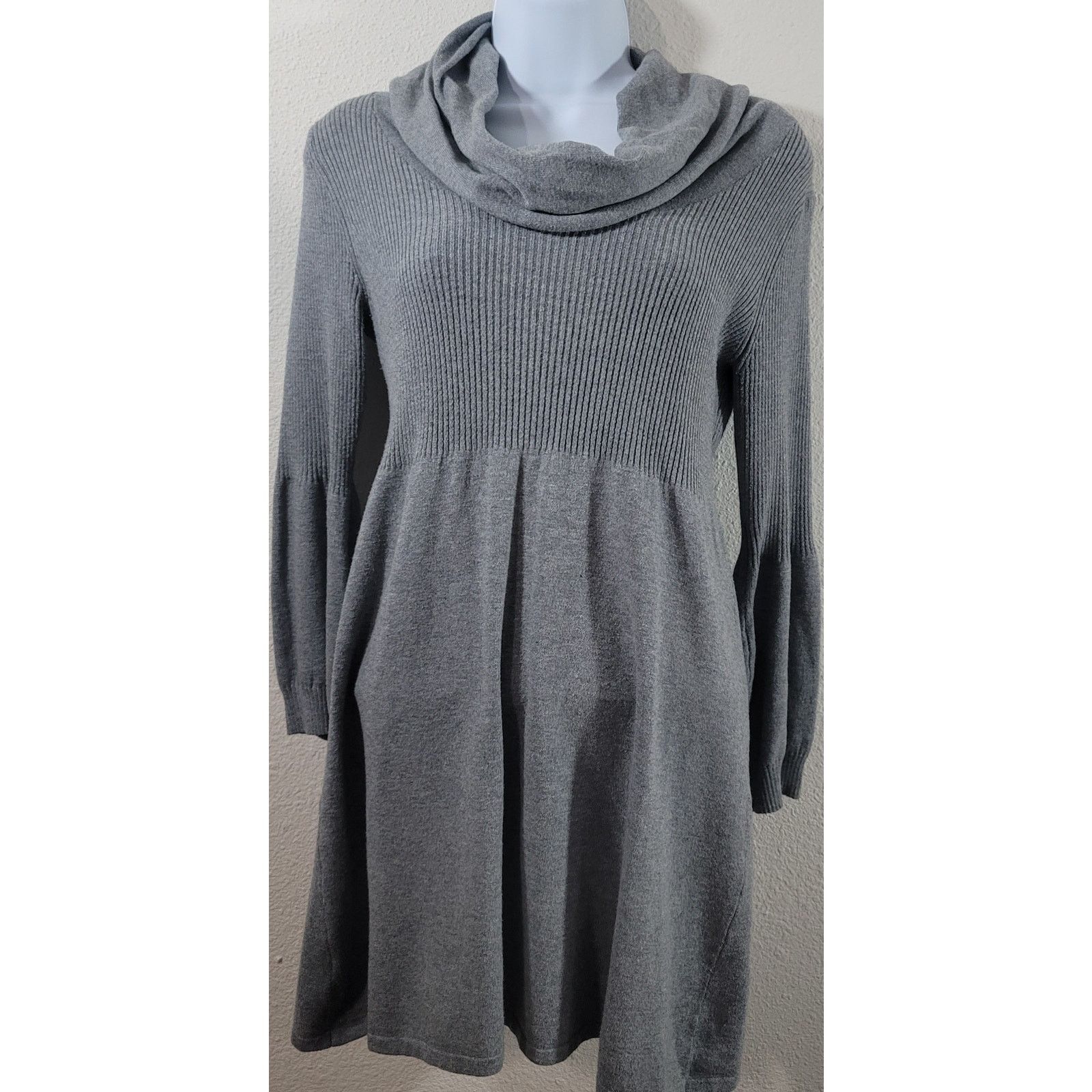 Other Jillian & Nicole Gray Cowl Neck Ribbed Bodice Top Small Size S / US 4 / IT 40 - 1 Thumbnail