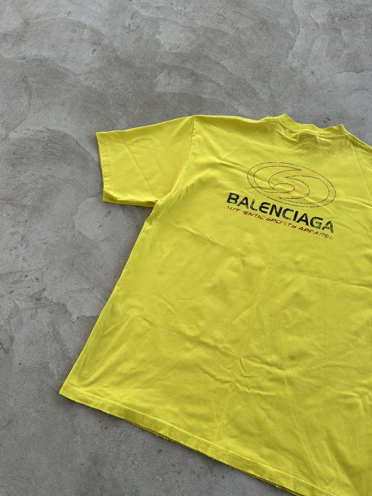Vintage Balenciaga Style Unisex Graphic Logo T-Shirt Authentic Size US L / EU 52-54 / 3 - 8 Thumbnail