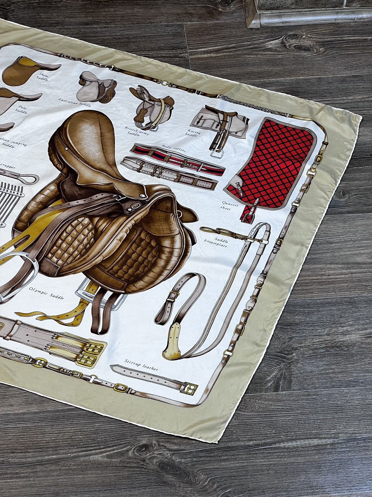 Gucci × Vintage Vintage Gucci Beige Horse Saddle Equestrian Silk Scarf Size ONE SIZE - 2 Thumbnail