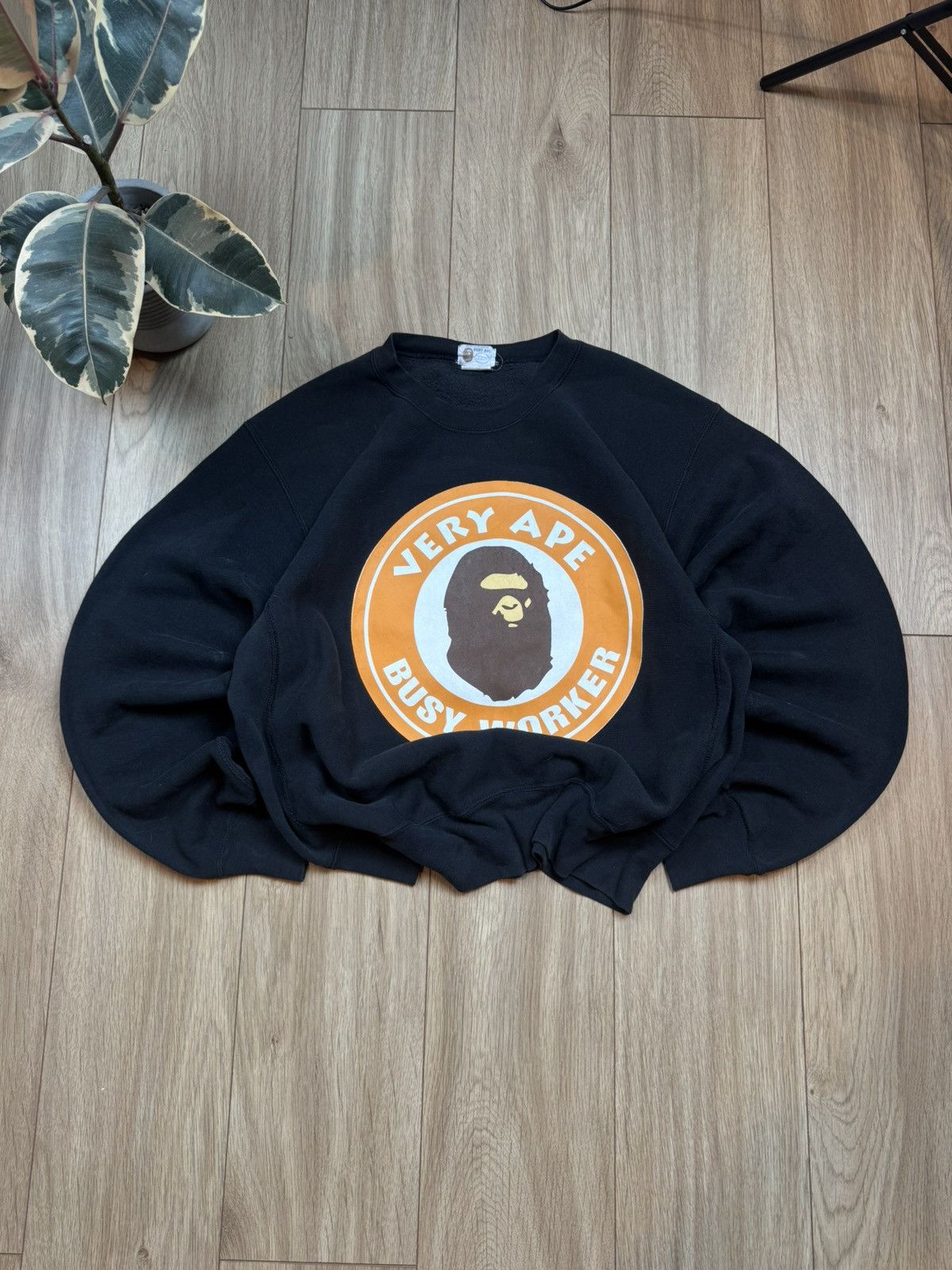 Bape 00s Bape Very Ape Busy Worker Rare Hype Streetwear Oversized Size US L / EU 52-54 / 3 - 1 Thumbnail