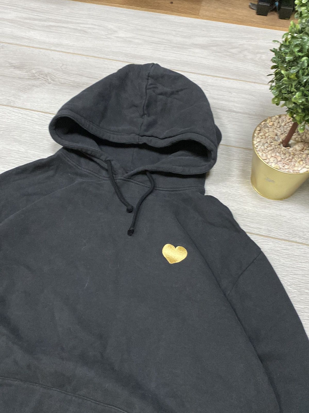 Suspicious Antwerp Suspicious Antwerp hoodie vintage heart big back print Size US XXL / EU 58 / 5 - 3 Thumbnail