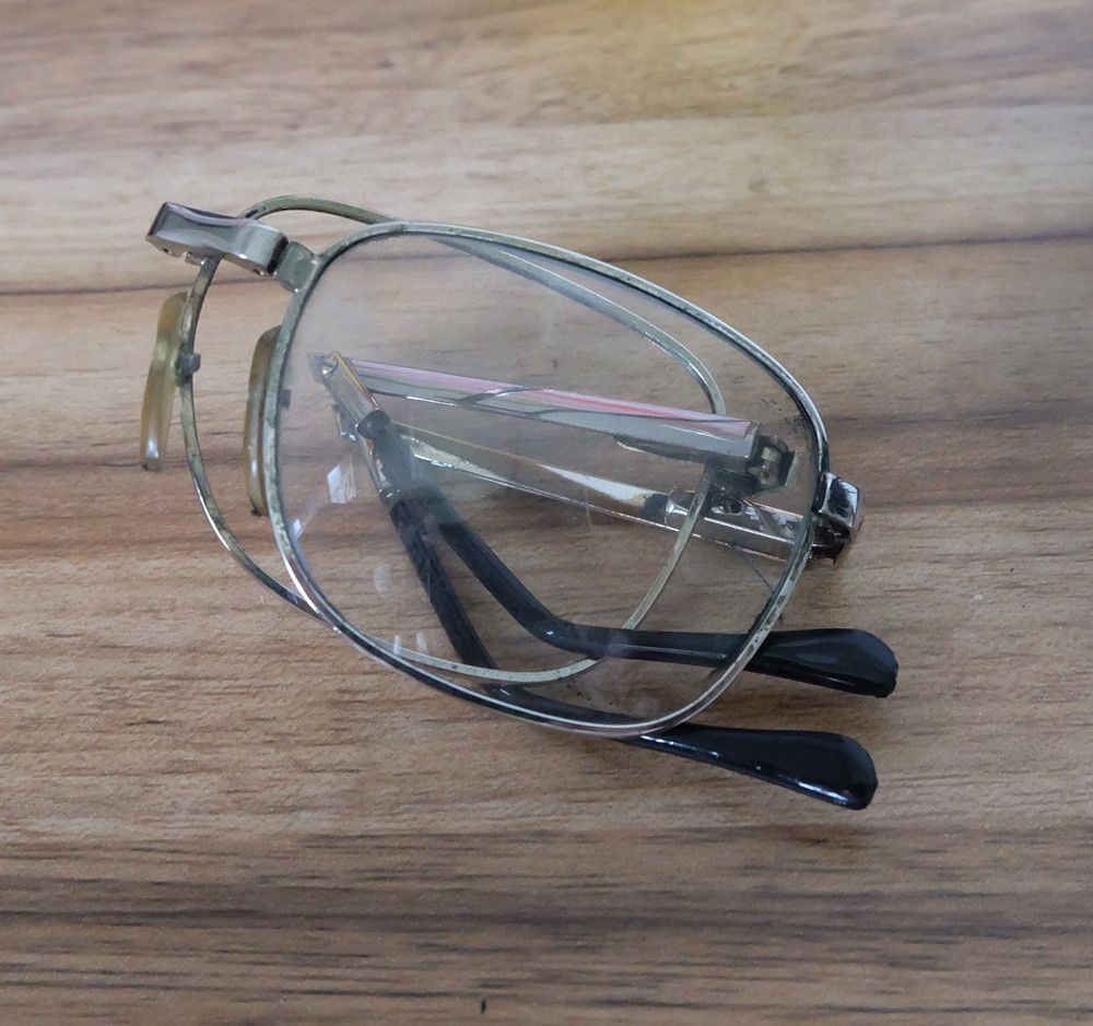 Vintage Vintage Folding 8975s Glasses Size ONE SIZE - 1 Thumbnail