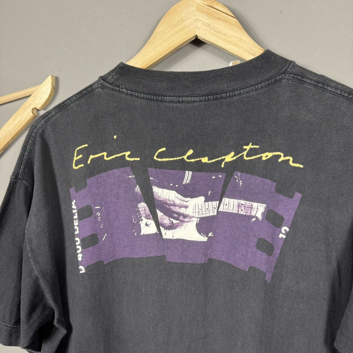 Band Tees Vintage 1992 Eric Clapton Tour T-shirt Size US XL / EU 56 / 4 - 8 Thumbnail