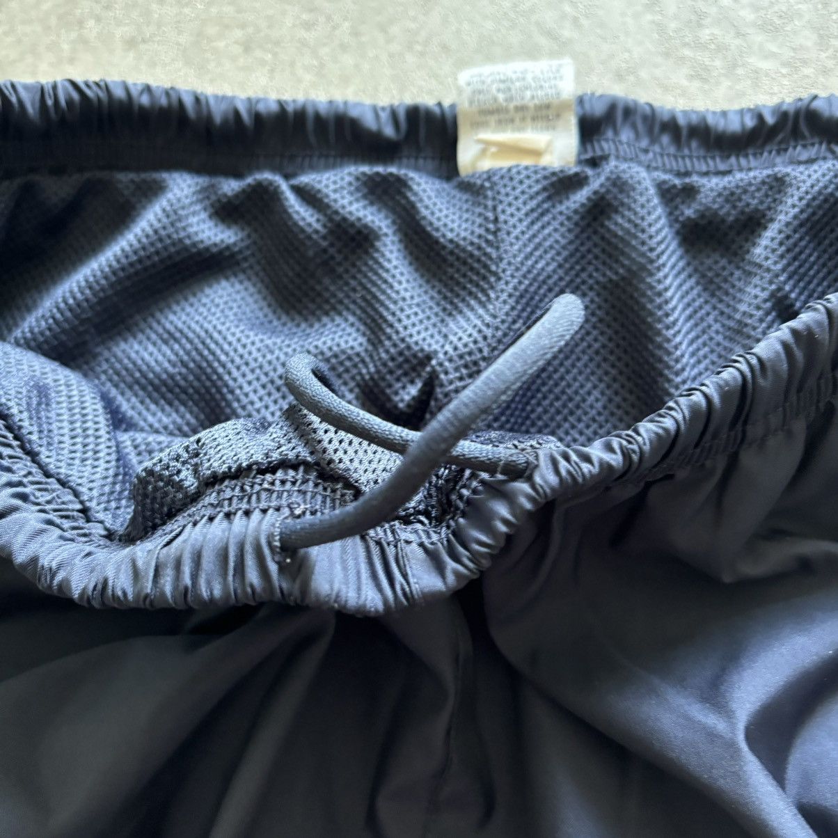 Old Navy Y2k navy old navy track pants Size US 32 / EU 48 - 6 Thumbnail