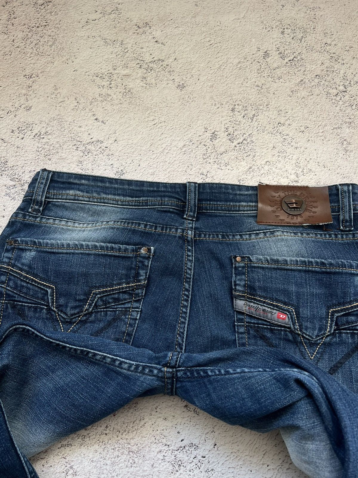 Diesel × If Six Was Nine × Vintage Vintage Diesel Faded Jeans Y2K Size US 34 / EU 50 - 13 Thumbnail