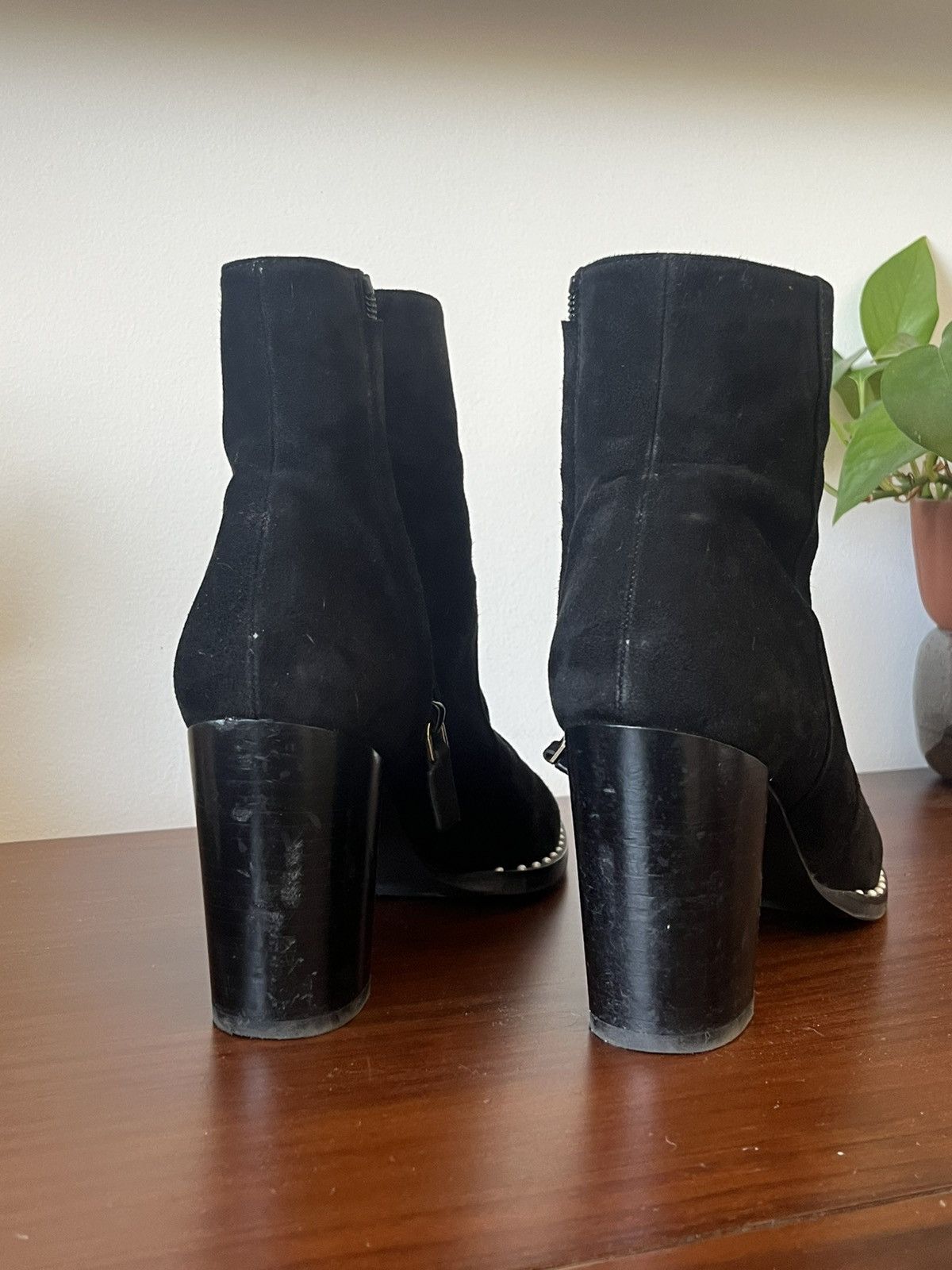 Stuart Weitzman Stuart Weitzman suede heeled boot with pearl accent Size US 10 / IT 40 - 3 Thumbnail