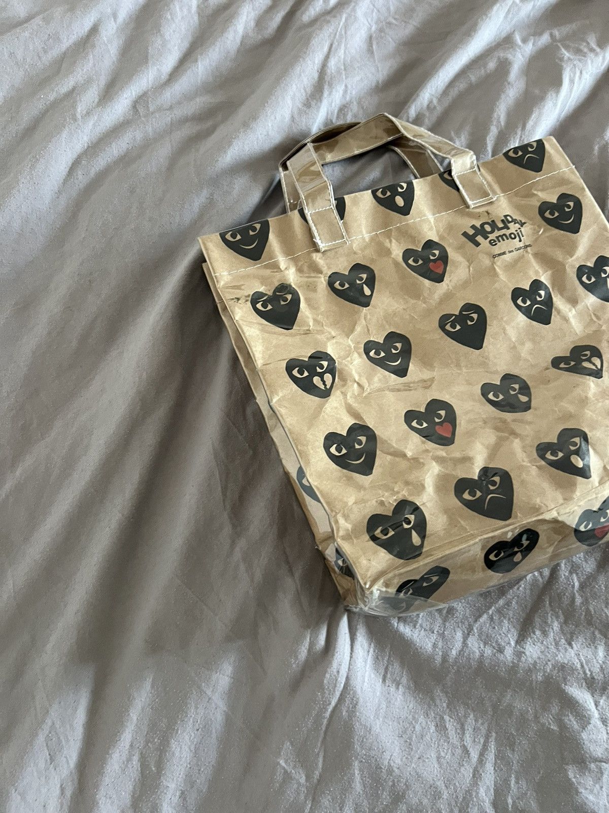 Comme des Garcons PLAY Comme des Garçons Play Holiday Emoji Paper/PVC Tote Bag Size ONE SIZE - 3 Thumbnail
