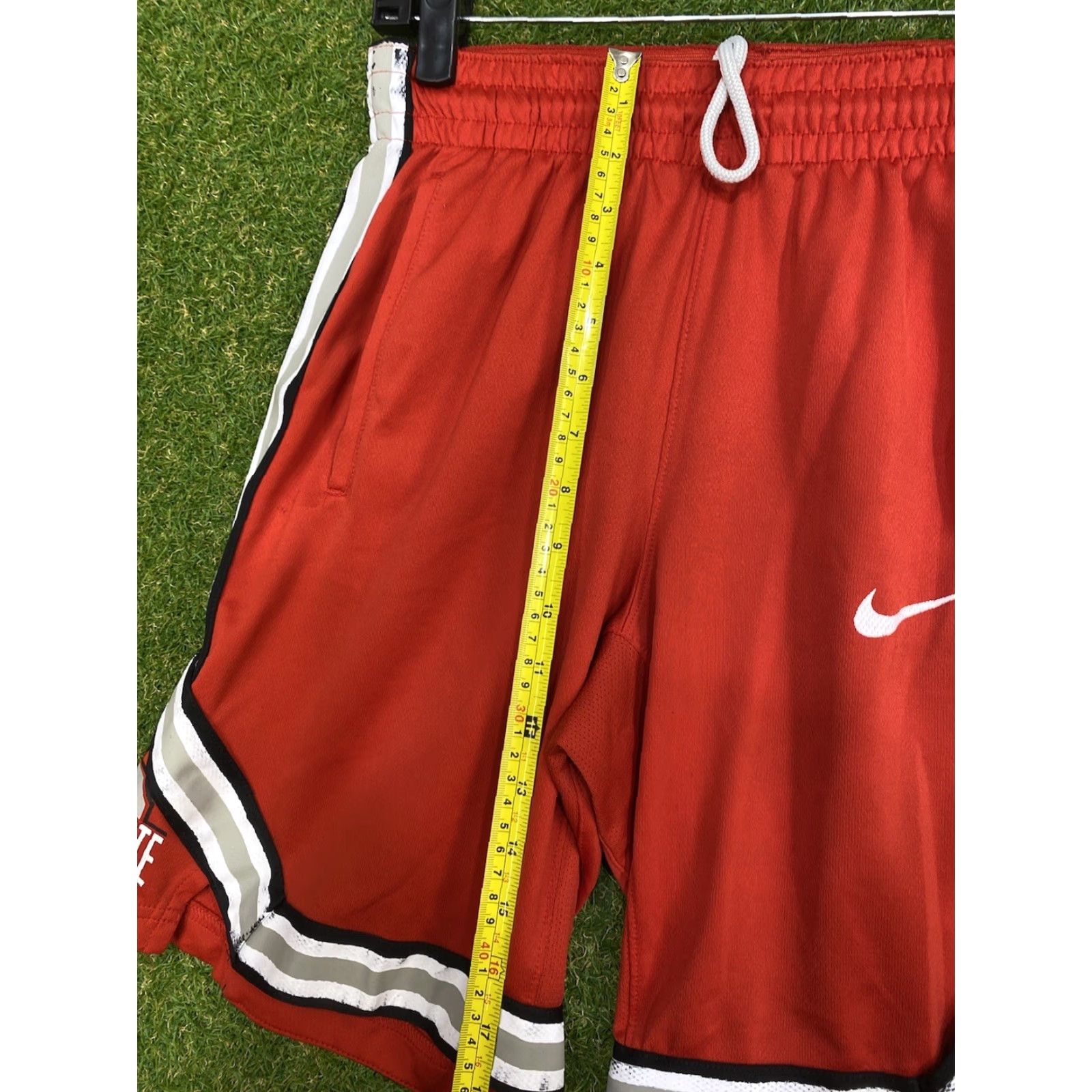 Nike Nike Ohio State Buckeyes Shorts Mens Small Loose Fit Red Athletic Stripe OSU Size US 29 - 6 Thumbnail