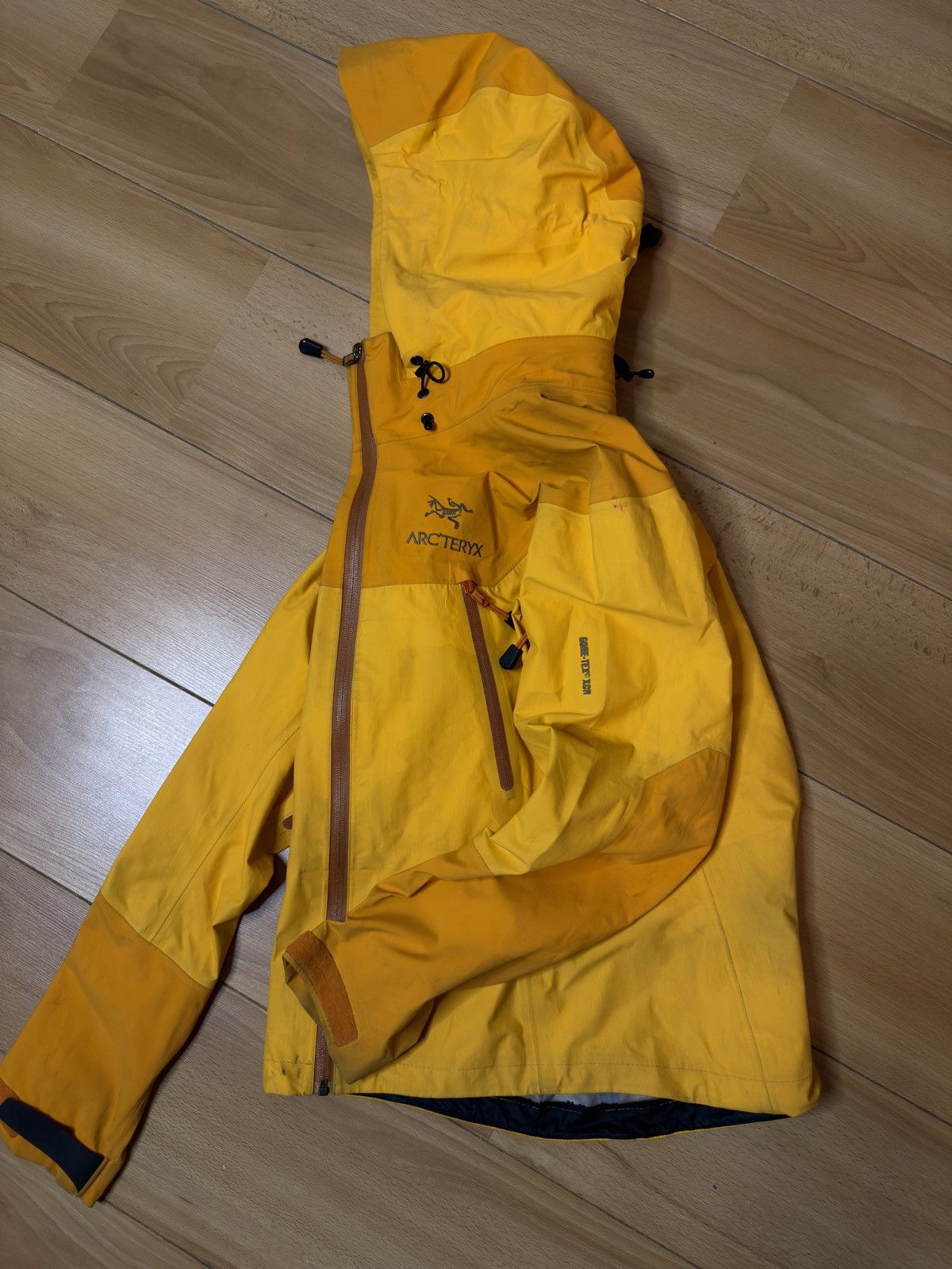 Arc'teryx Arcteryx women ski jacket gore tex Size S / US 4 / IT 40 - 1 Thumbnail