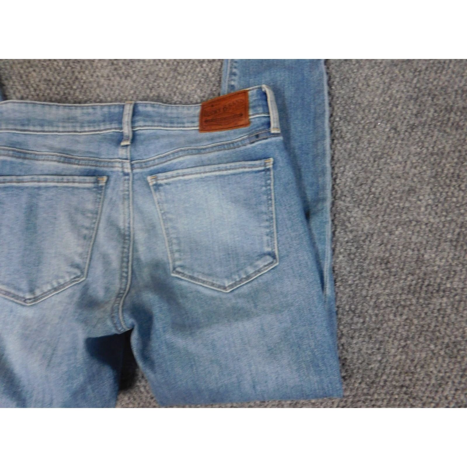 Lucky Brand Lucky Brand Jeans Women 2 Blue Dark Denim Zip Pockets Skinny Crop Regular Rise American Style Candiani Pattern Solid Cotton Blend Spandex Denim Size 26" / US 2 / IT 38 - 7 Thumbnail