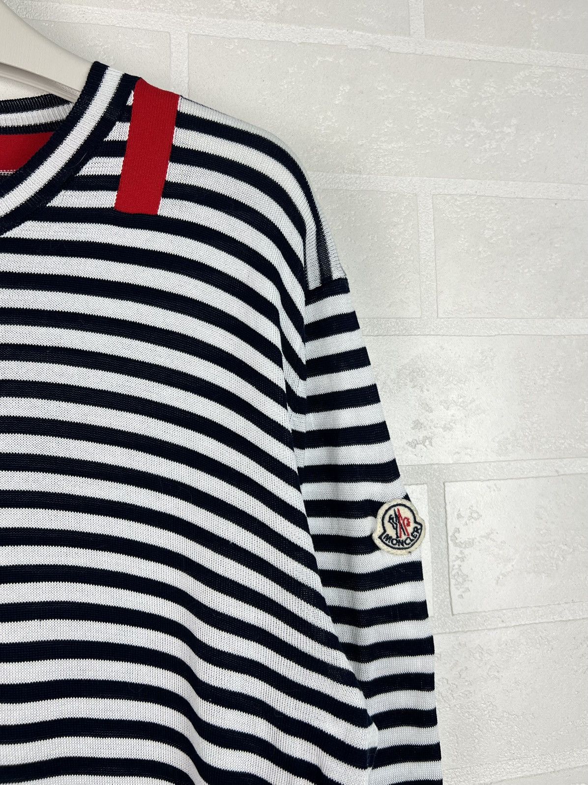 Moncler MONCLER Sweater Light Jumper Striped Cotton Patch Logo Men's Size US S / EU 44-46 / 1 - 6 Thumbnail