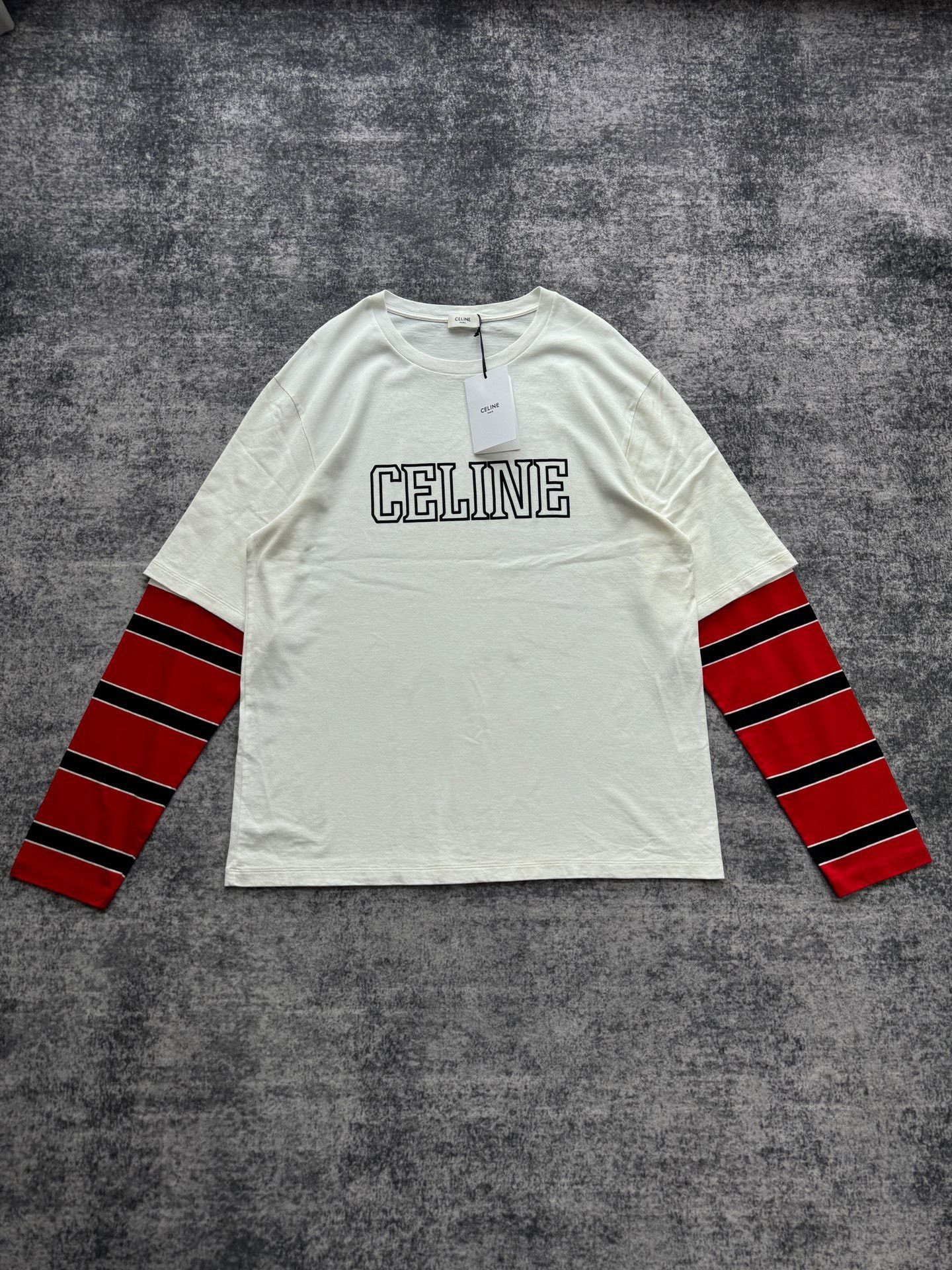 Celine Celine Red T-Shirt M Women Size M / US 6-8 / IT 42-44 - 1 Thumbnail