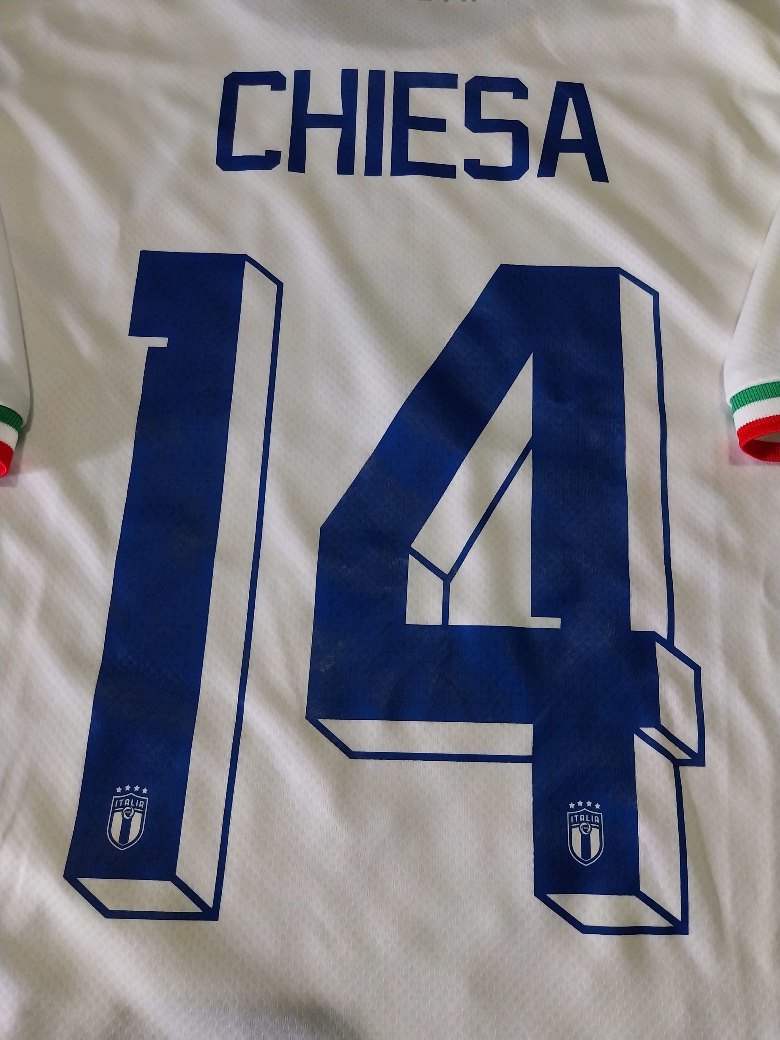Puma Italy away 2022/2023 federico chiesa jersey football Size US L / EU 52-54 / 3 - 13 Thumbnail