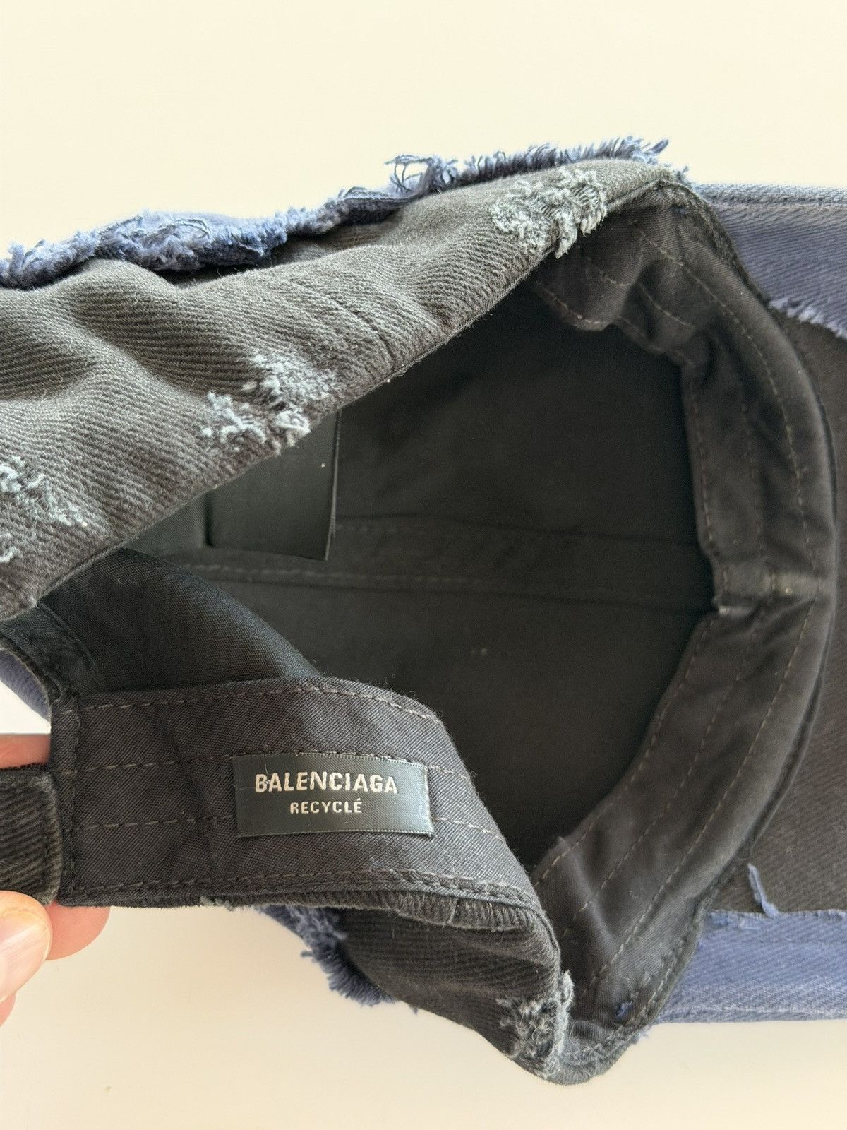 Balenciaga *RARE* BALENCIAGA DEMNA ATELIER PARIS UPCYCLED FEMME LOGO BB Size ONE SIZE - 6 Thumbnail