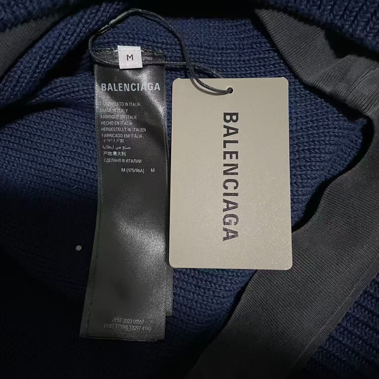 Balenciaga balenciaga three-in-one hoodie shirt Size US M / EU 48-50 / 2 - 5 Thumbnail