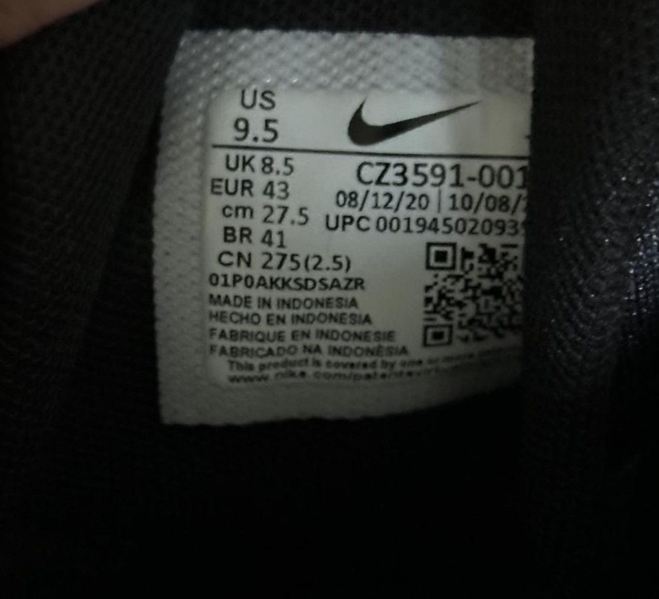 Nike Reflective Nike Air Max 95s Size US 9.5 / EU 42-43 - 6 Thumbnail
