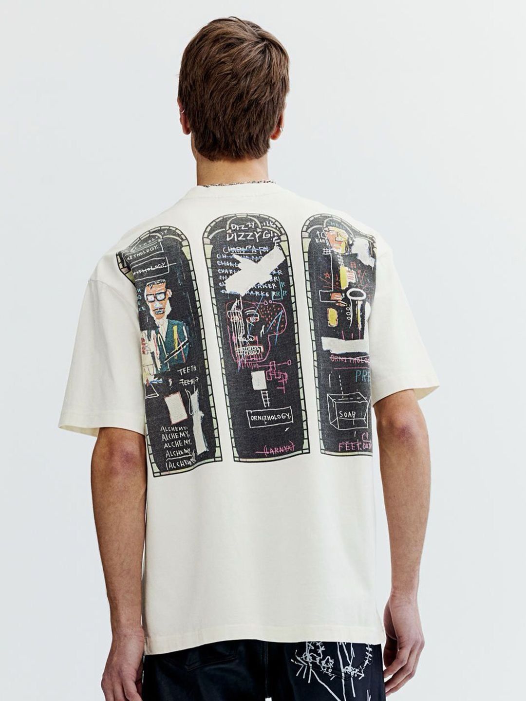 H&M × Jean-Michel Basquiat × Who Decides War WHO DECIDES WAR x BASQUIAT x H&M RELAXED FIT T-SHIRT Size US S / EU 44-46 / 1 - 3 Thumbnail
