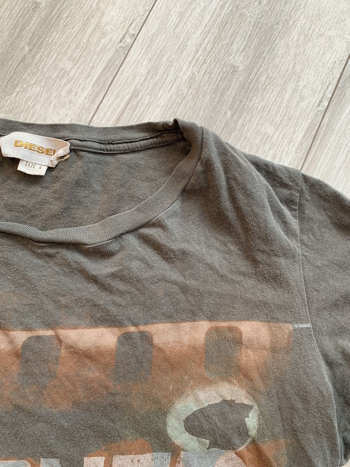 Diesel Vintage Diesel T-shirt Burned Identity Size US S / EU 44-46 / 1 - 7 Thumbnail