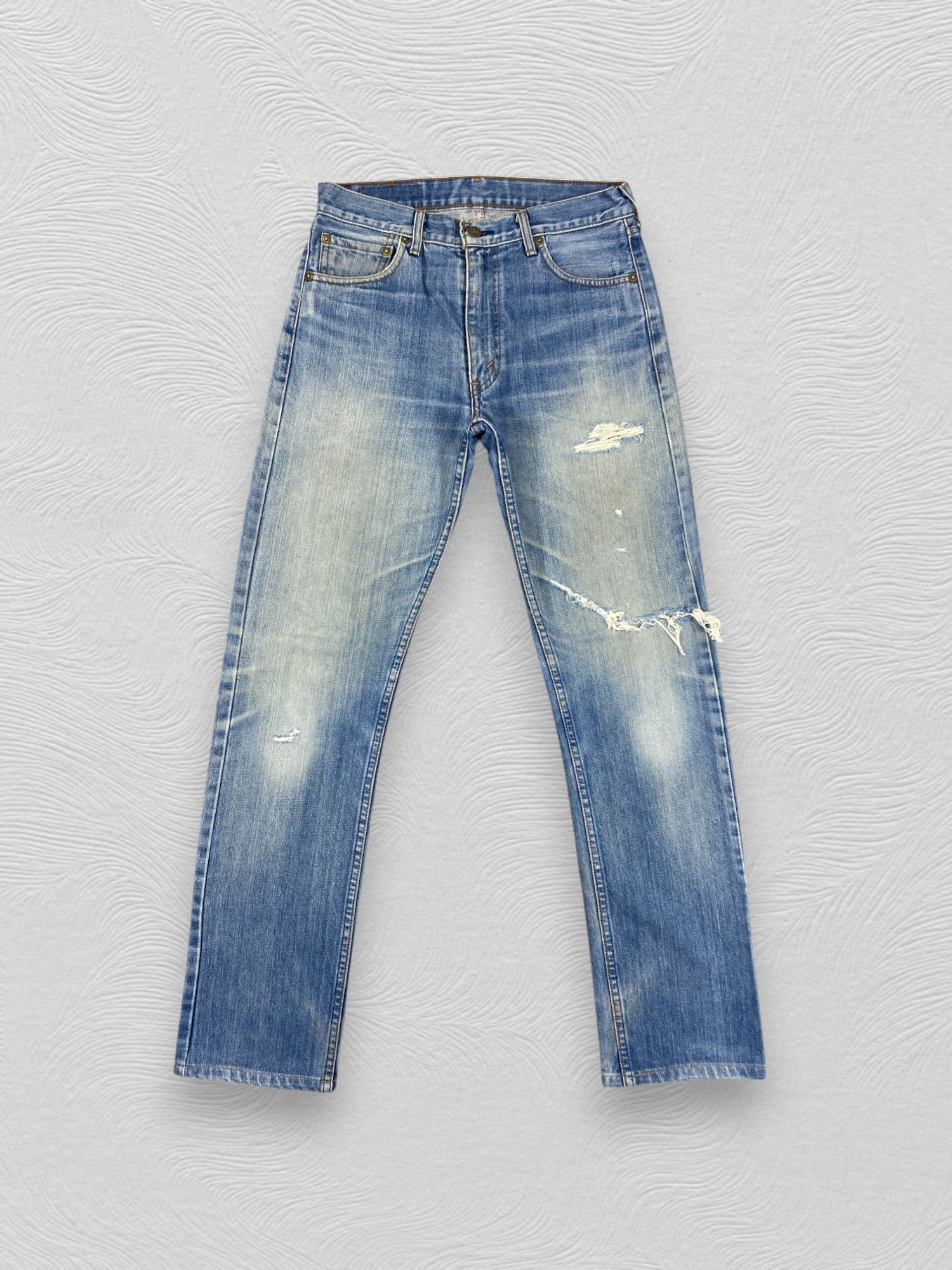 Levi's Distressed Blue Vintage Levi's 505 Jeans 30x31 Denim- JN3529 Size US 30 / EU 46 - 1 Thumbnail