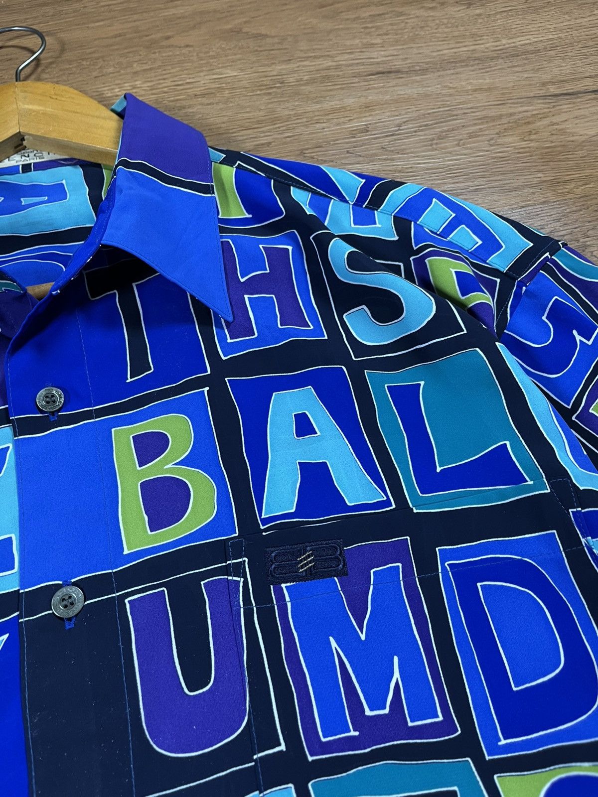 Balenciaga Balenciaga printed shirt Size US L / EU 52-54 / 3 - 3 Thumbnail