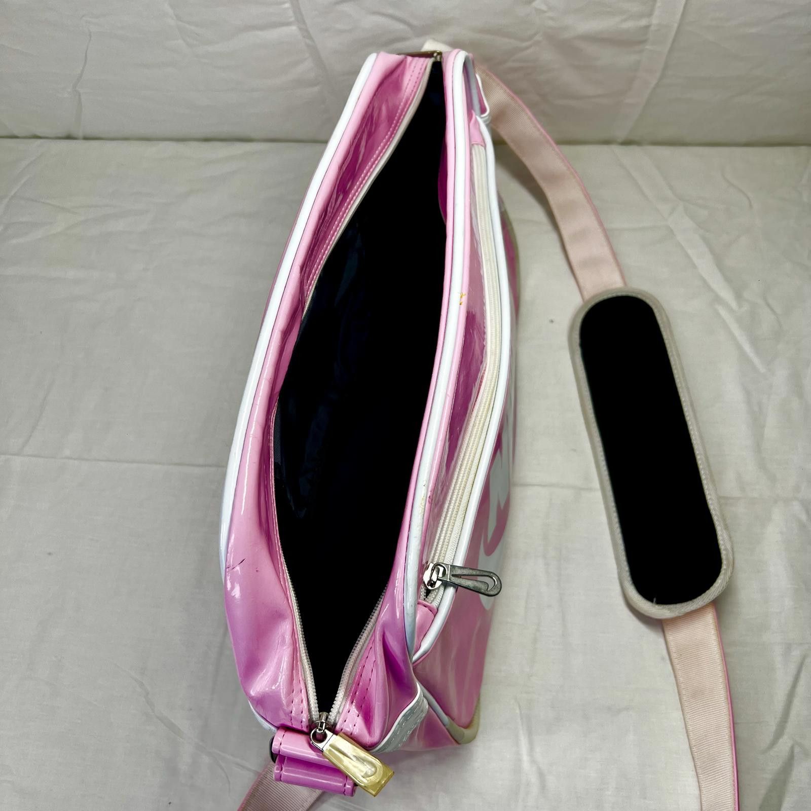 Nike Nike Vintage Patent Leather Pink Gym Soccer Shoulder Bag Size ONE SIZE - 7 Thumbnail