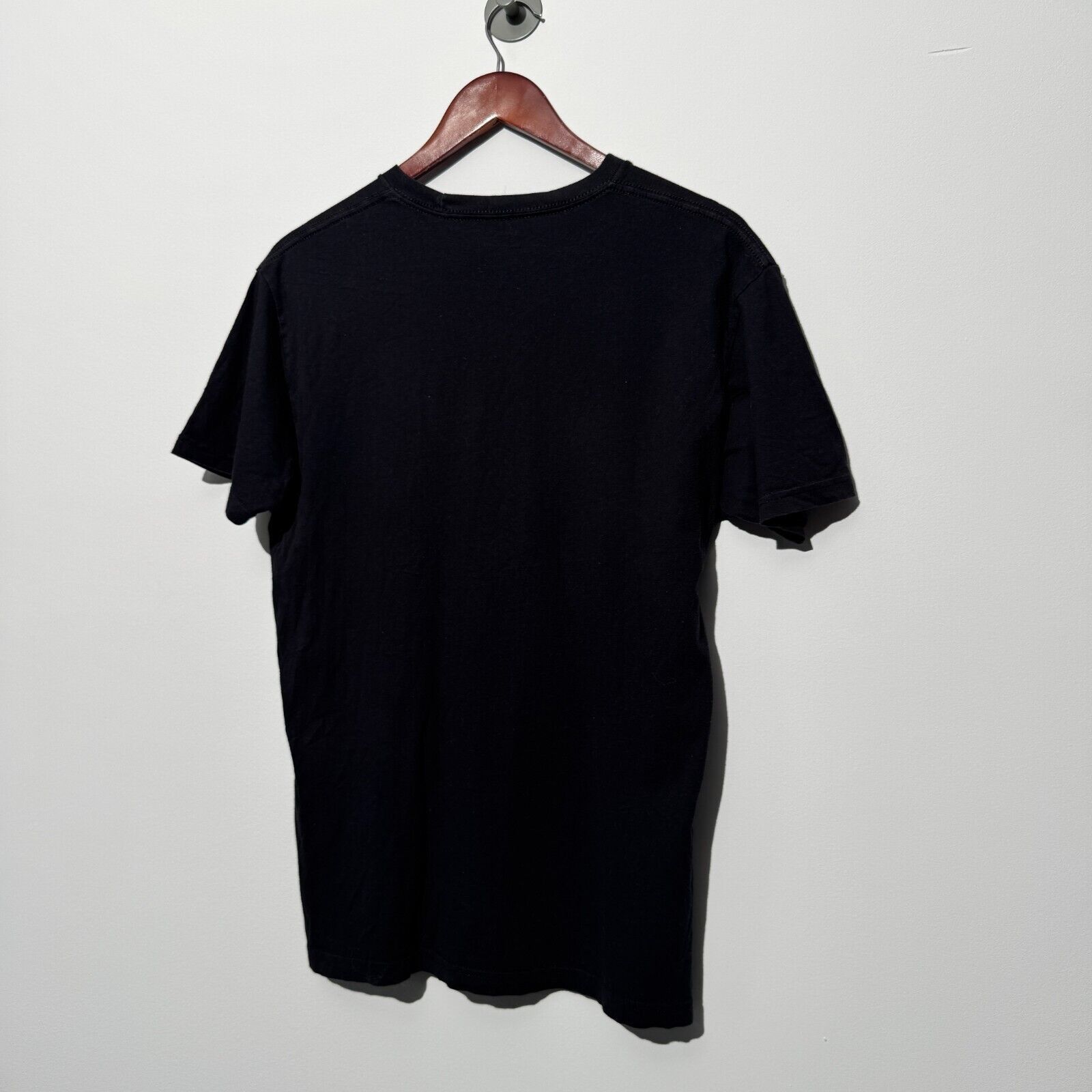 Vintage Vintage Unisex Black Cotton T-Shirt Size M Regular Fit Size US M / EU 48-50 / 2 - 9 Thumbnail