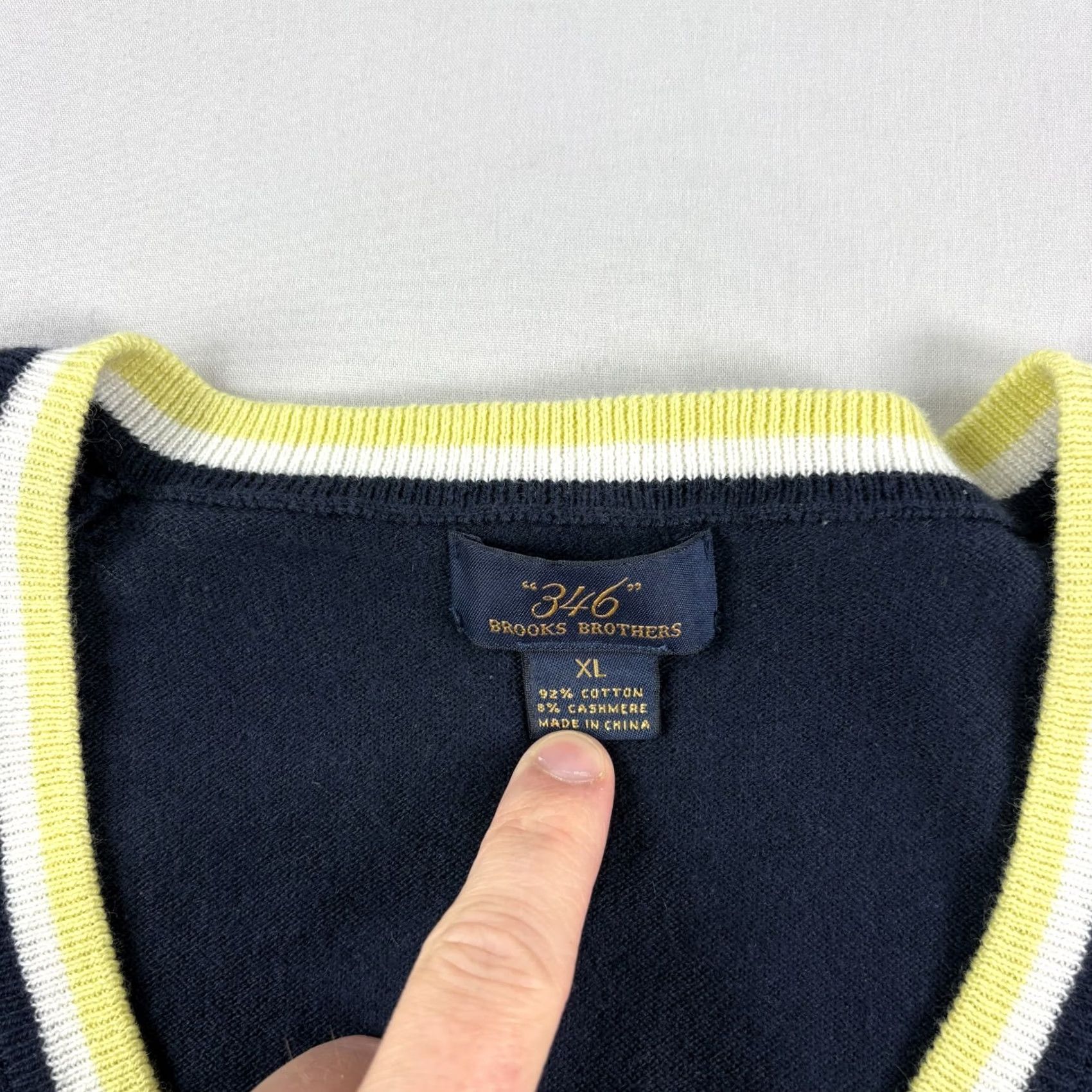 Brooks Brothers Brooks Brothers Sweater Mens XL Blue Tennis V-Neck Stretch Preppy Pullover Buffer Size US XL / EU 56 / 4 - 2 Thumbnail