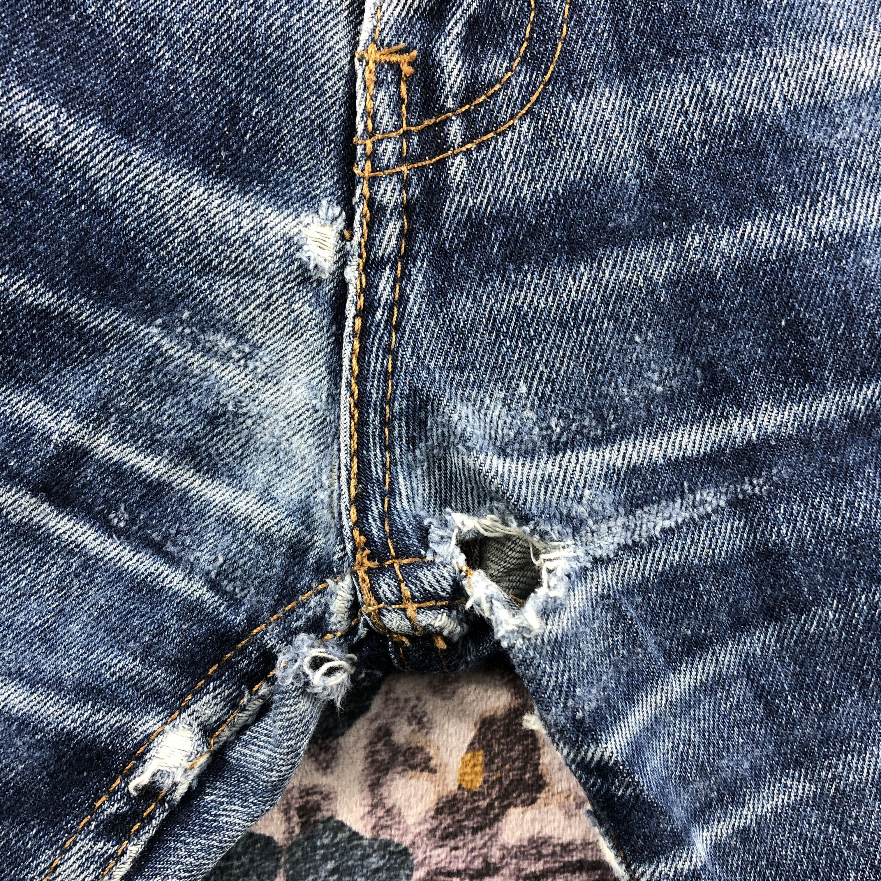 Levi's × Vintage Vintage Ripped Levis 505 Jeans-JM2240 Size US 31 - 11 Thumbnail