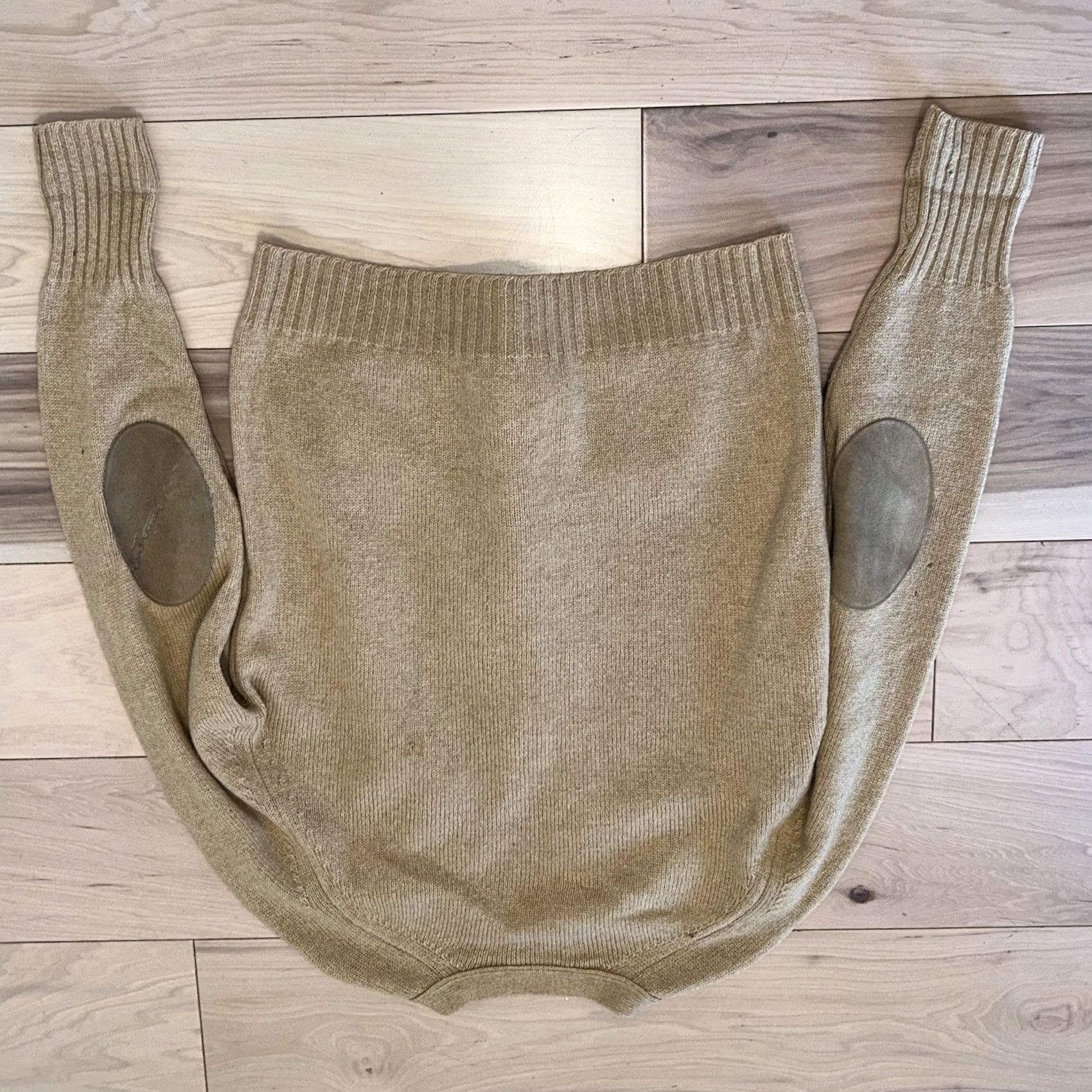 Vintage VINTAGE L.L. Bean Cardigan Sweater Men Large Beige Camel Hair Wool V-Neck Button Pockets Elbow Patches All Seasons Lightweight Size US L / EU 52-54 / 3 - 6 Thumbnail