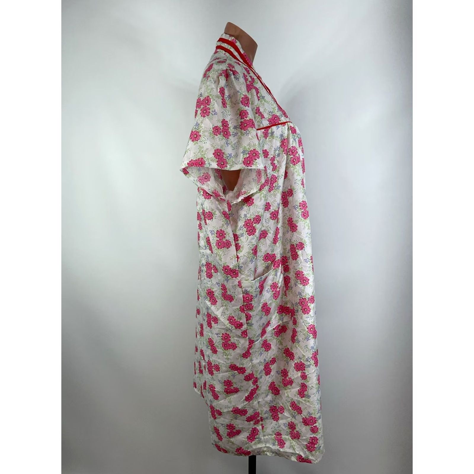 Vintage VINTAGE Floral Psychedelic Mumu House Coat Night Gown PLUS 1X Snap Front Size XL / US 12-14 / IT 48-50 - 4 Thumbnail