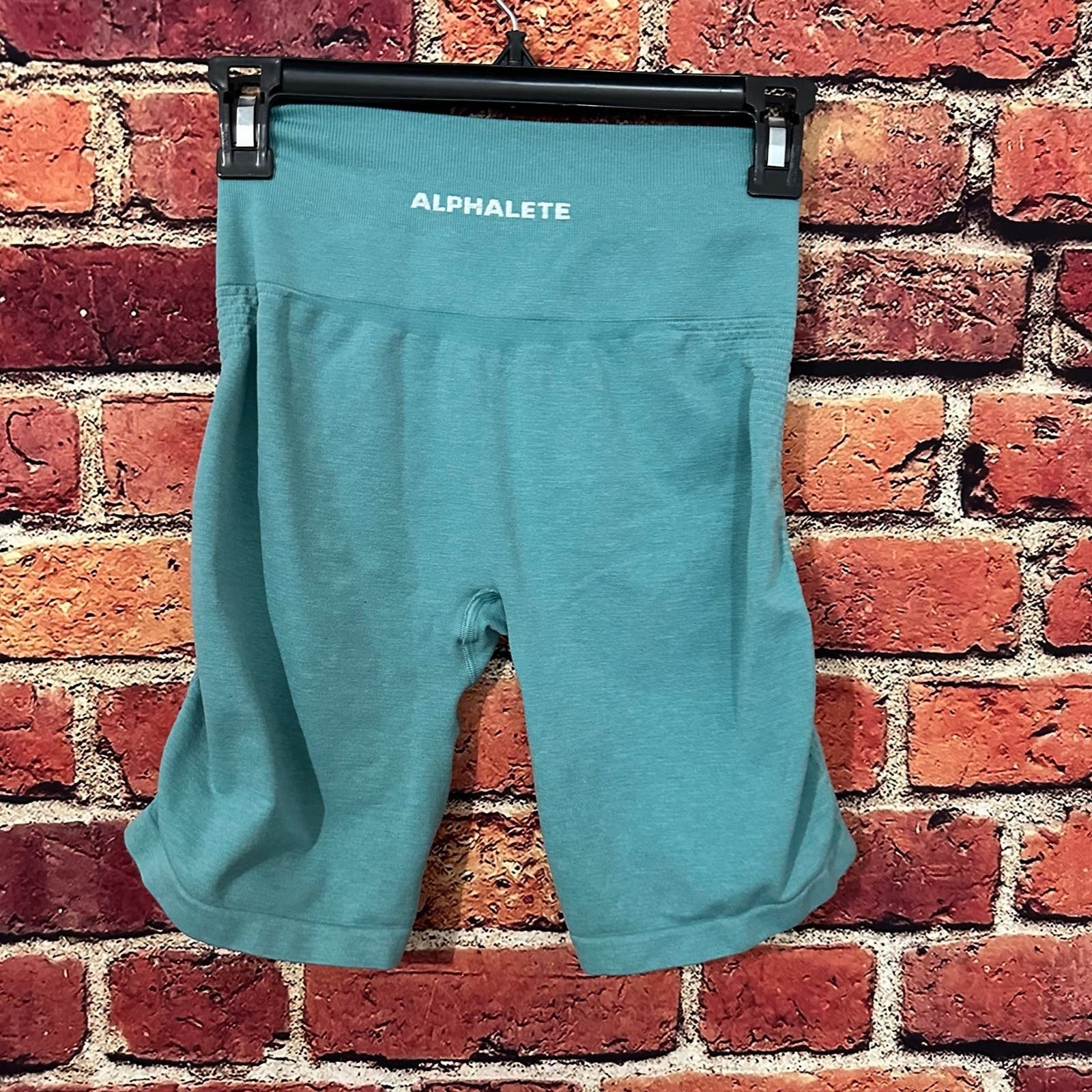 Other Alphalete seamless shorts Size 30" / US 8 / IT 44 - 4 Thumbnail
