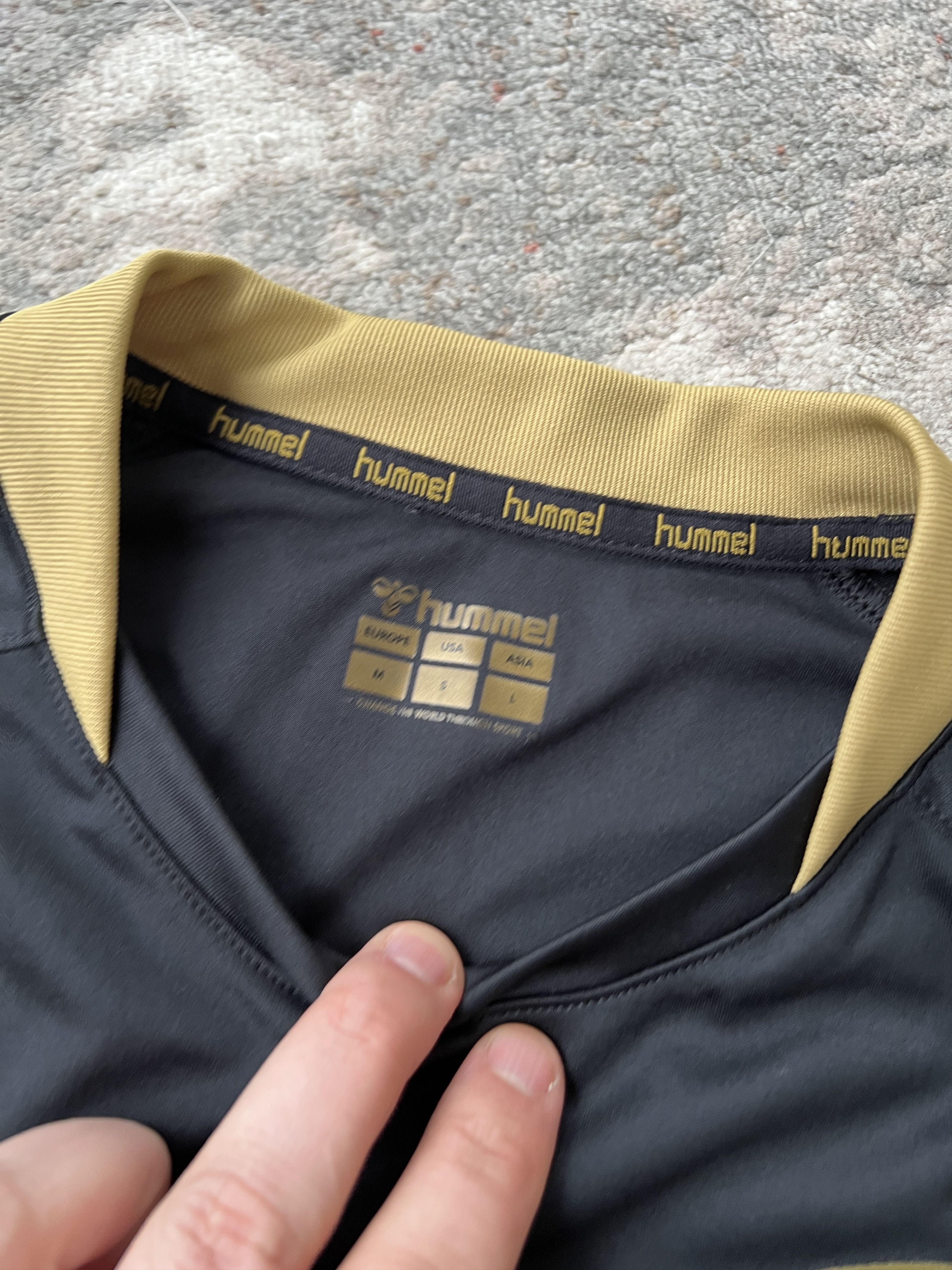 Hummel Hummel Oldham Athletic AFC Football Jersey Size US M / EU 48-50 / 2 - 3 Thumbnail