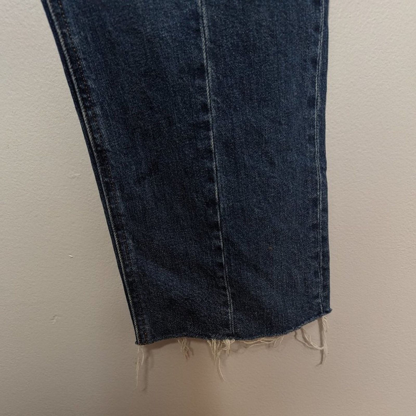 Aritzia Denim Forum Medium Wash The Arlo Hi-Rise Seam Jean Size 30 Size 30" / US 8 / IT 44 - 5 Thumbnail