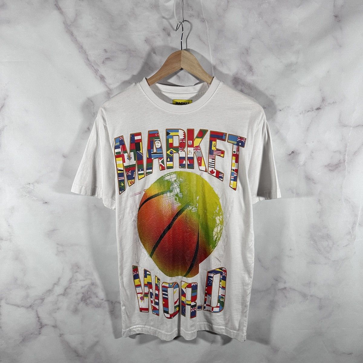Market Market World Graphic Tee Size US S / EU 44-46 / 1 - 1 Thumbnail