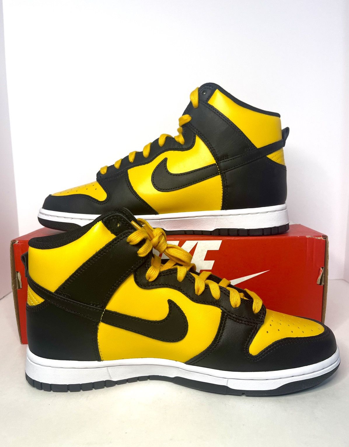 Nike Nike Dunk Retro High Bruce Lee Reverse Goldenrod Size 9 Mens Size US 9 / EU 42 - 2 Thumbnail