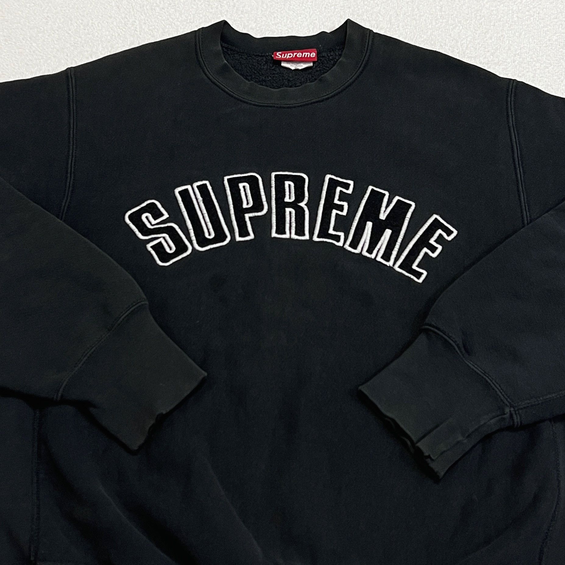 Supreme Supreme 90s Arc Logo CrewNeck Black | Grailed