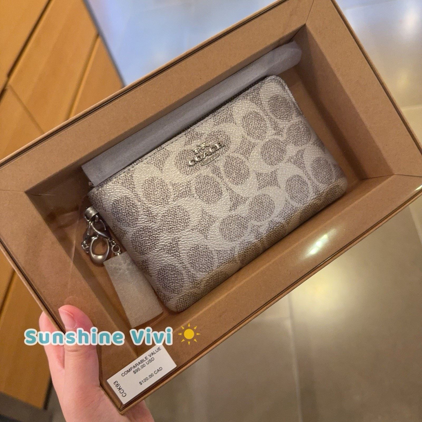 Coach NWT Coach Boxed Corner Zip Wristlet Leather Set CCK93 Size ONE SIZE - 3 Thumbnail