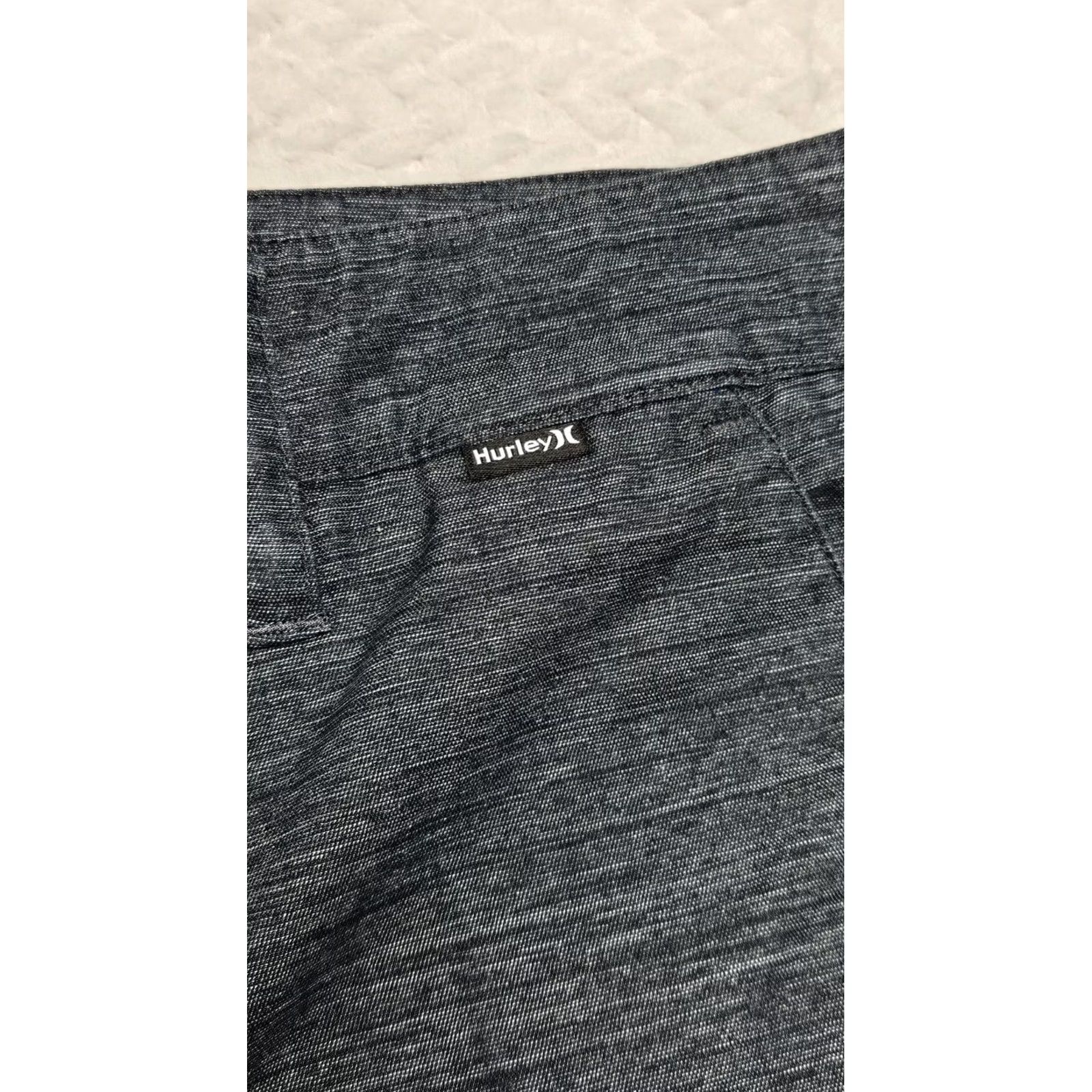 Hurley Hurley Men’s Hybrid Walk Shorts Charcoal Gray Chino Zip Pockets 34 Regular 4-Way Stretch Water Repellent Comfort Waistband Size US 36 / EU 52 - 4 Thumbnail